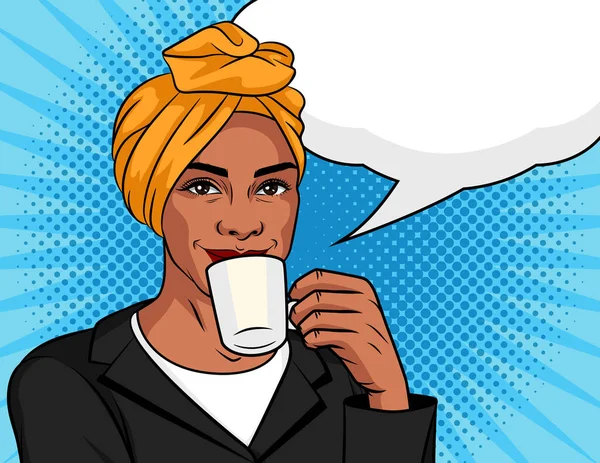 스타일의 일러스트 전통적 스카프를 머리에 아프리카계 미국인 여성이 커피를 마시고 — 스톡 벡터
