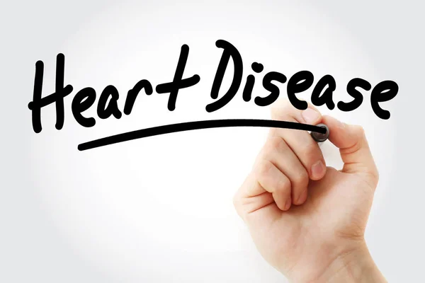 Texto sobre Enfermedades Cardiacas con marcador —  Fotos de Stock