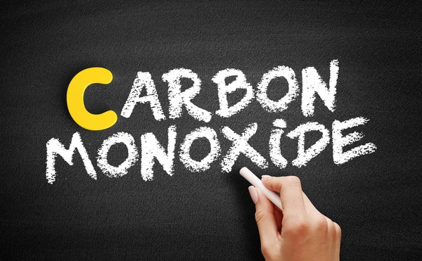 Texto de monóxido de carbono no quadro negro — Fotografia de Stock