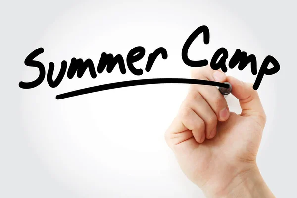 Hand skriva sommarläger med markör — Stockfoto