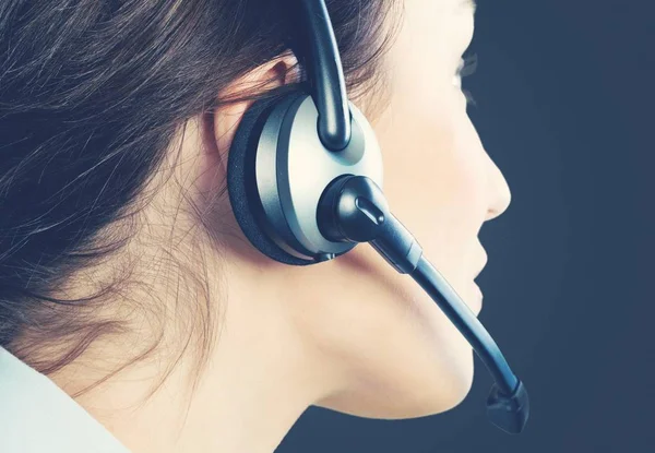 Vrouw call center exploitant — Stockfoto