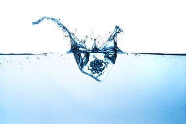 Karanlık su damlaları