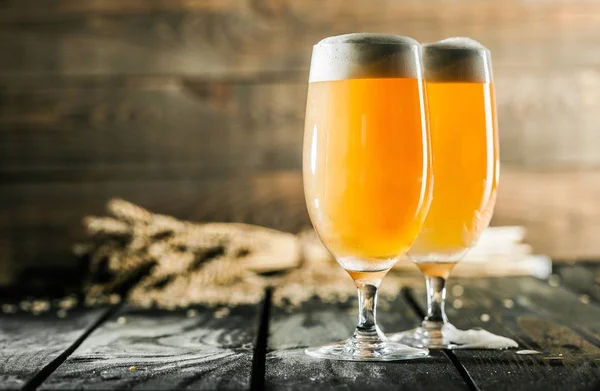 Tazas Cerveza Artesanal Fría Primer Plano —  Fotos de Stock
