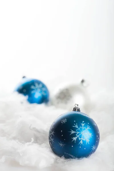 Mavi Noel Topları Yakından Görmek — Stok fotoğraf