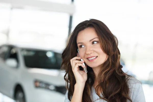 Al telefono. . — Foto Stock