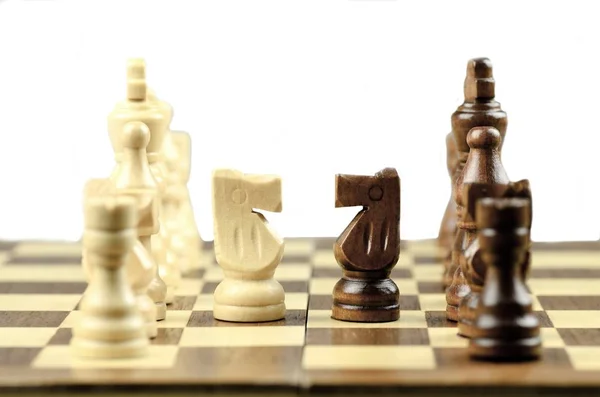 Pieza de Ajedrez en el tablero de ajedrez — Foto de Stock