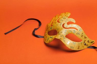 Açık renkli güzel karnaval maske