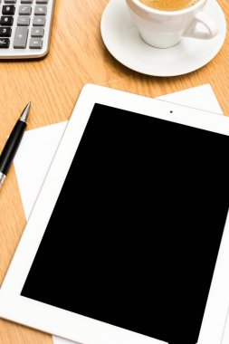 Tablet bilgisayarınızla kahve yakından görmek 