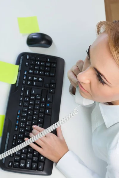 Young customer service agent — Stock Photo, Image