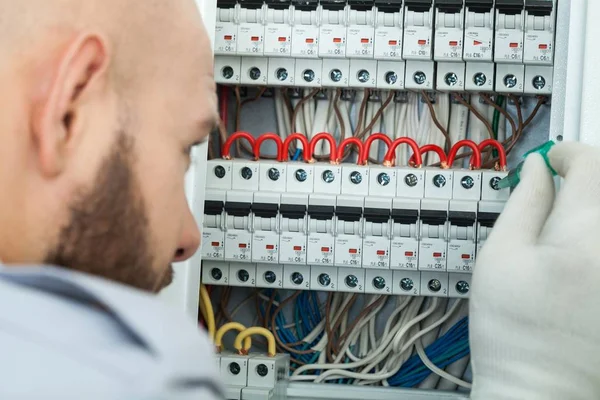 Elektricien. — Stockfoto