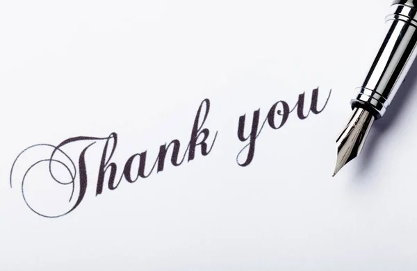Iridium Point Füllfederhalter und Aufschrift "Danke" — Stockfoto