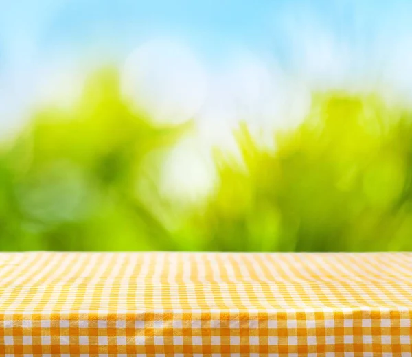 Yellow Cloth Napkin Empty Table — Stock Photo, Image