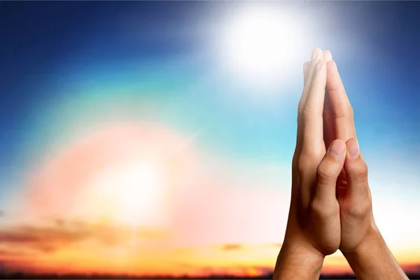Χέρια Του Ανθρώπου Προσεύχεται Γκρο Πλαν Θέα — Φωτογραφία Αρχείου