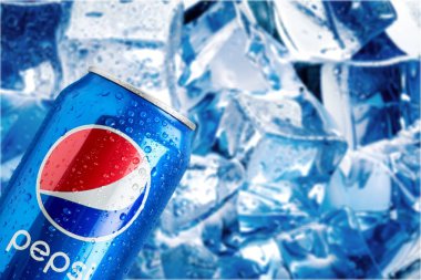 Pepsi Can izole