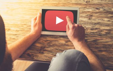 Ipad açık uygulama tüp.