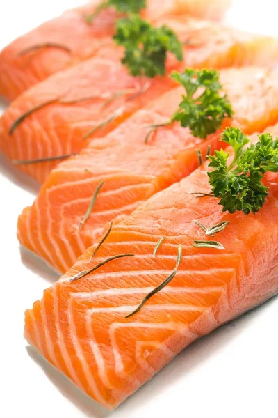 Salmone Fresco Crudo Fondo Bianco — Foto Stock