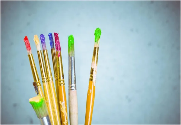 Farklı sanatçı fırçalar — Stok fotoğraf