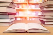 Knihovna vzdělávání akademických zpět zpět do školy pozadí knihy