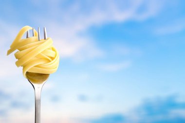 Sadece spagetti izole arka plan closeup yiyecek çatal