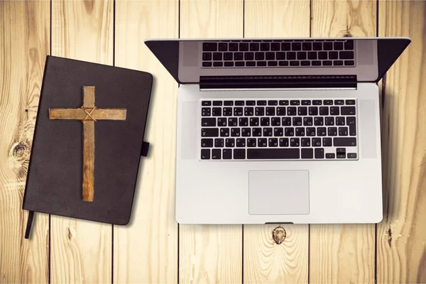 Dator Bibeln Korset Katolska Kristna Digital Laptop — Stockfoto