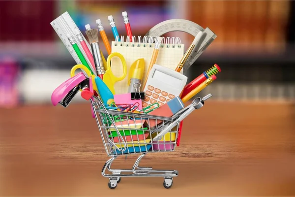 Vissza Iskolába Vásárlási Iskolai Oktatás Készletek Bevásárlókosár Berendezés Eladó — Stock Fotó