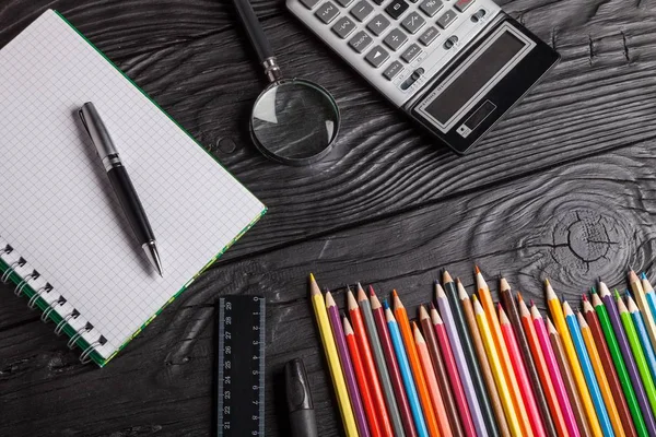 Skolan Levererar Skolan Linjal Böcker Lärobok Färg Färgglada — Stockfoto