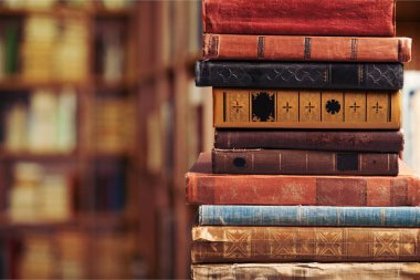 Arka plan üzerinde vintage kitap yığını 