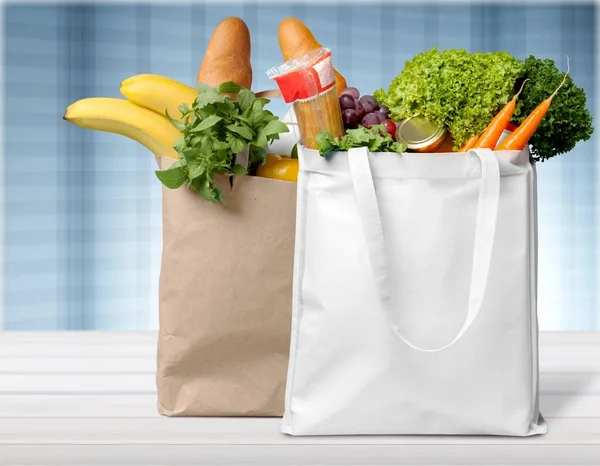 Papieren Zakken Met Vers Fruit Groenten Gezond Voedsel — Stockfoto