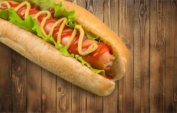 Delizioso Hot Dog Sul Tavolo Legno Fast Food — Foto Stock