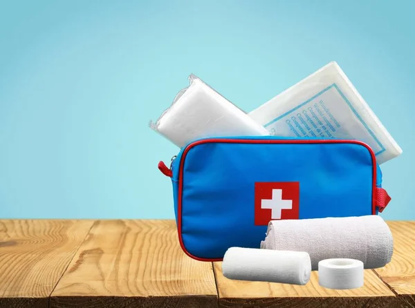 Eerste Hulp Kit Met Medische Benodigdheden — Stockfoto