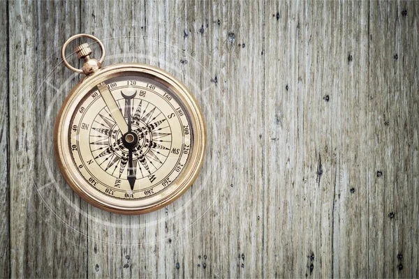 Metall antika kompass — Stockfoto