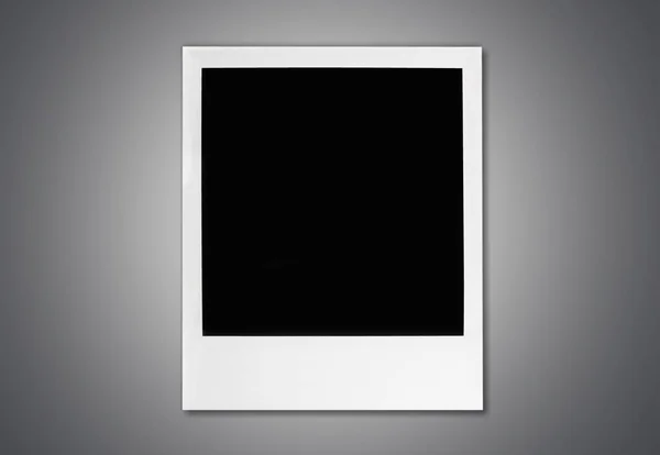 Blank Polaroid Ram Trä Bakgrund — Stockfoto