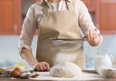 Kadının elleri yoğurun hamur, yakından görmek