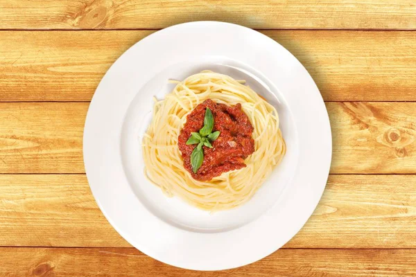 Pasta de espagueti con tomates —  Fotos de Stock