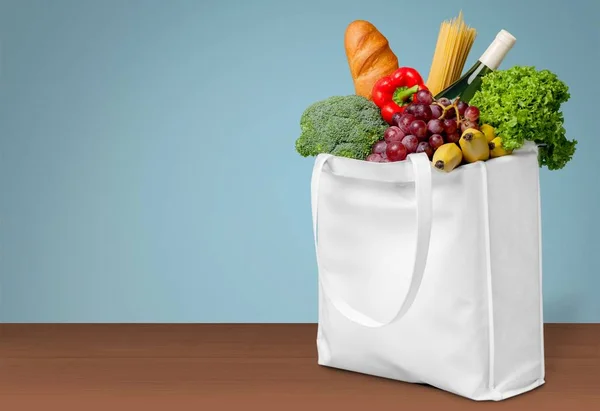 Shopping Bag Con Prodotti Alimentari Tavola — Foto Stock