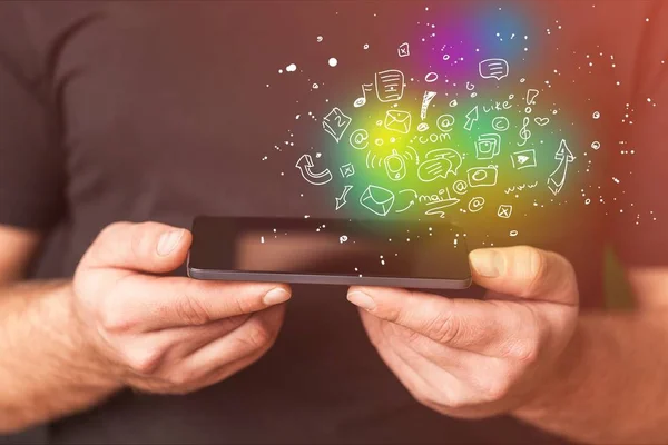 Mani Maschili Che Tengono Smartphone Con Nuvola Colorata Icone — Foto Stock