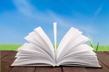 boş beyaz sayfalarla Defteri'ni