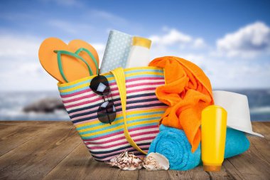 Plaj çantası plaj aksesuarları, yaz tatil kavramı ile