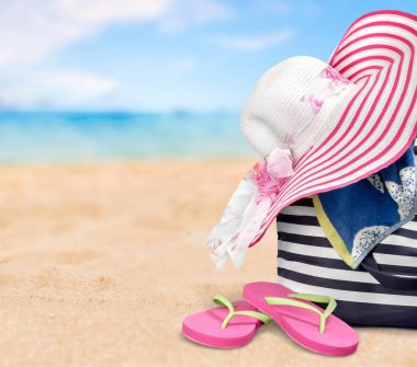 Plaj çantası plaj aksesuarları, yaz tatil kavramı ile
