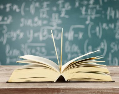 kitap yazı tahtası, eğitim ve arka plan öğrenme karşı açık