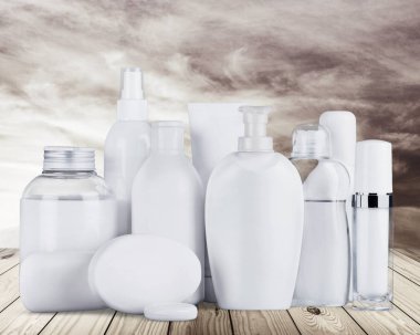 Arka plan üzerinde kozmetik ürün kümesi