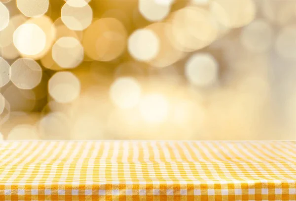 木製のテーブル背景に布ナプキン — ストック写真