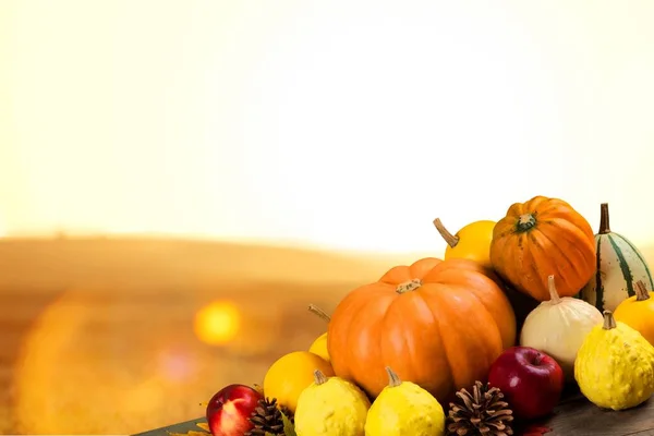 Citrouilles Feuilles Automne Sur Table Bois — Photo