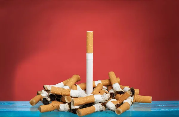 Ніяких Куріння Недопалок Курця Викидати Купа Парів — стокове фото