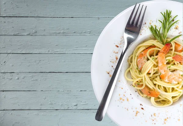 Delicious Pasta Shrimps White Plate — Stock Photo, Image