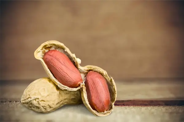 Dried peanuts in closeup — Stock Photo, Image