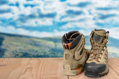 Pusula - izole ile yürüyüş botları