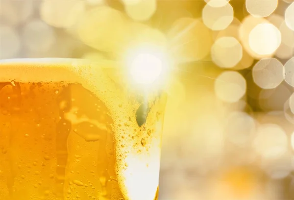 Krug Kaltes Bier Mit Schaumstoff Nahsicht — Stockfoto