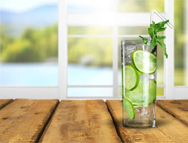 Verse Mojito Cocktail Glas Vergrote Weergave — Stockfoto