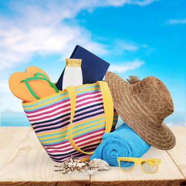 Plaj çantası plaj aksesuarları, yaz tatil kavramı ile